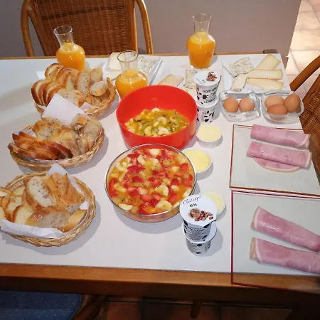 Maison Neuve Guest house Grandval